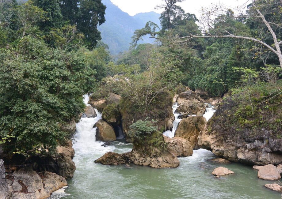 Splash into adventure: Discovering Dau Dang Waterfall, Ba Be National Park’s hidden gem