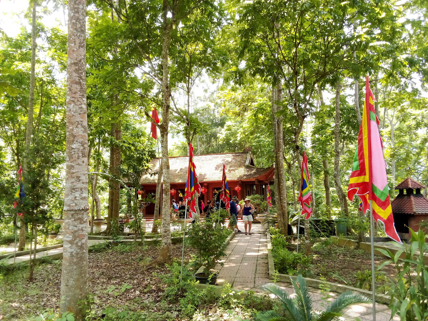 The An Ma Temple: A millenary sanctuary in the heart of Ba Be Lake