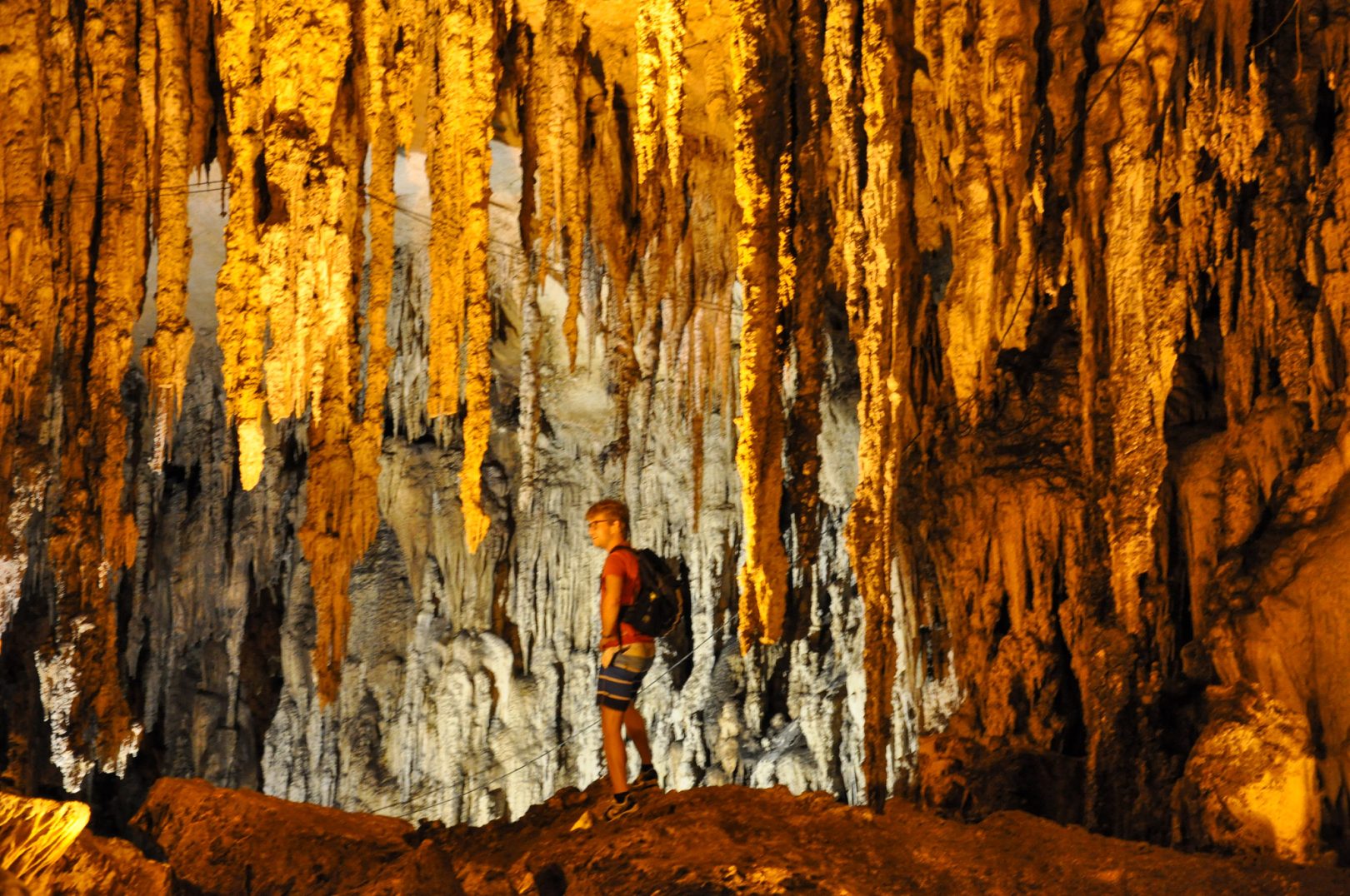 Hua Ma Cave
