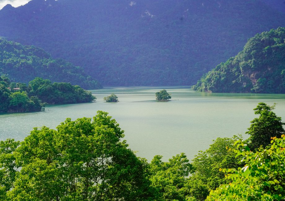 How to get to Ba Be National Park?