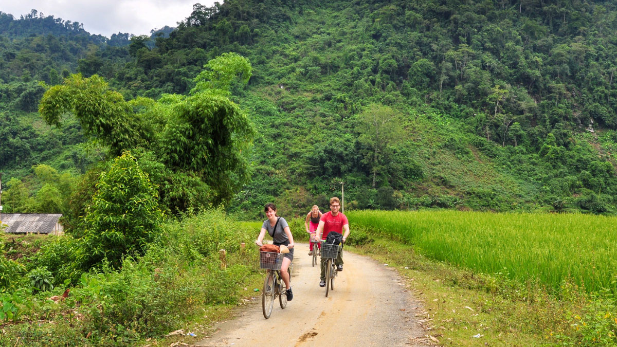 Ba Be cycling & boat