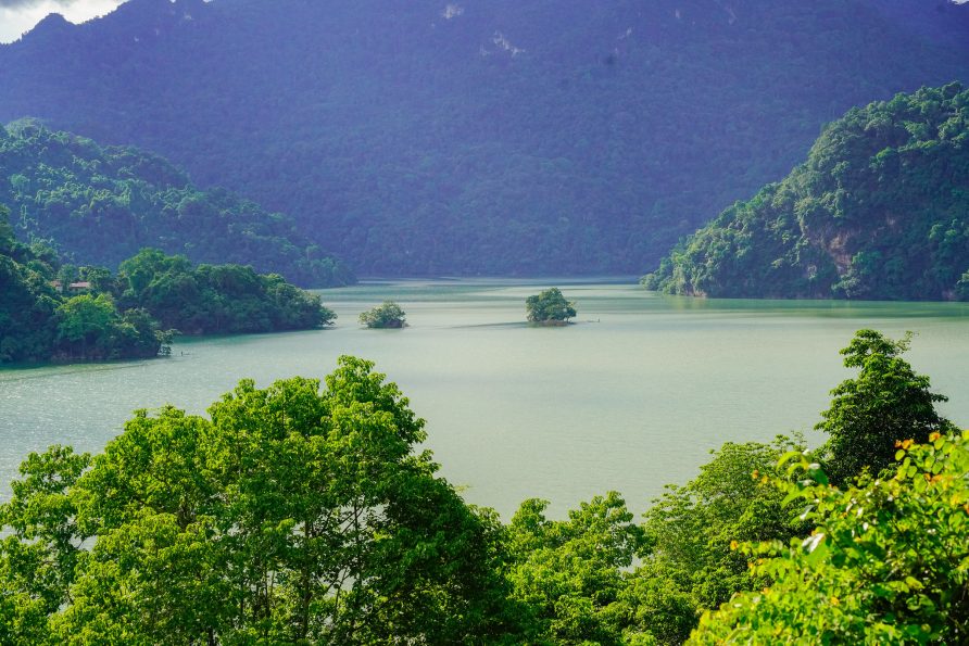 How to get to Ba Be National Park?